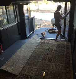 Installing carpet